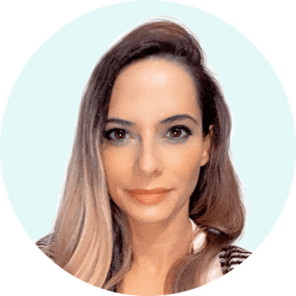 Medical professional at Lemonaid Health smiles at the camera